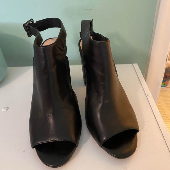 VINCE CAMUTO MULE - Picture 5 of 6